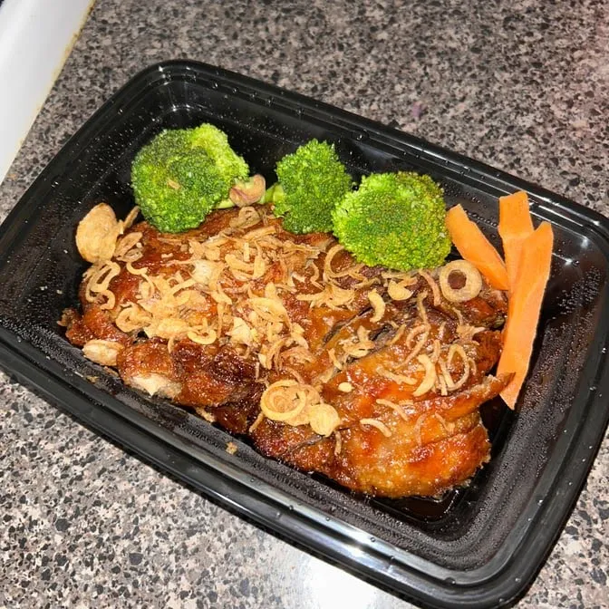 Honey Crispy Duck - Premium crispy duck glazed with honey, served with a medley of fresh vegetables